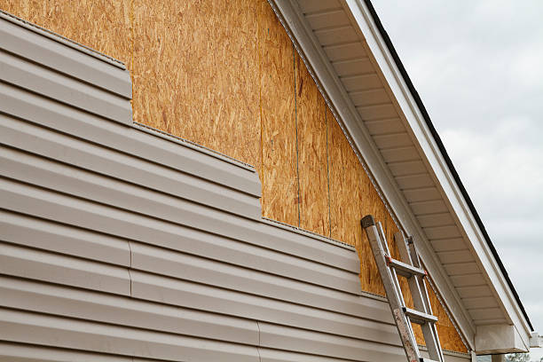 24/7 Emergency Vinyl Siding experts in Creston, OH